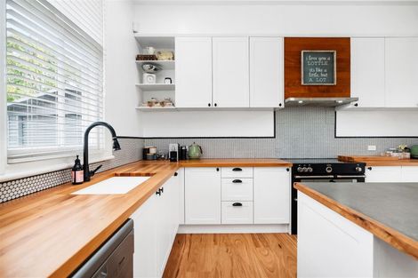 Photo of property in 10 Drummond Street, Regent, Whangarei, 0112