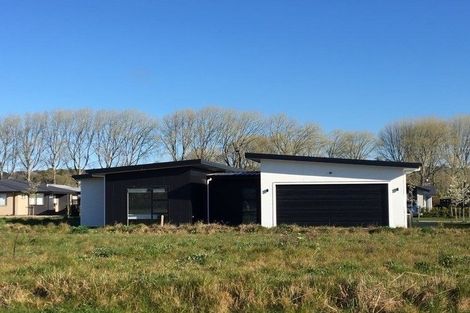 Photo of property in 17 Bastille Court, Rangatira Park, Taupo, 3330