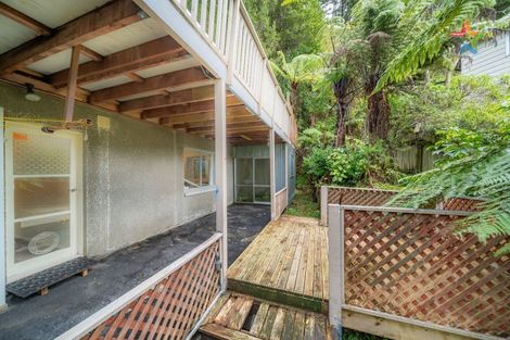 Photo of property in 102 Pinehaven Road, Pinehaven, Upper Hutt, 5019