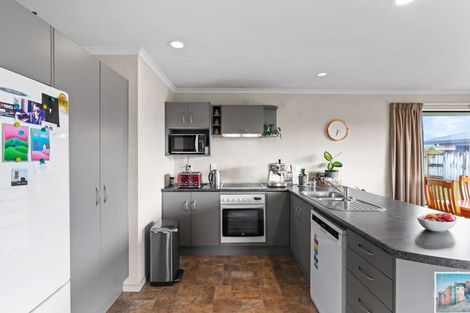 Photo of property in 2 Branigan Parade, Kelvin Grove, Palmerston North, 4414