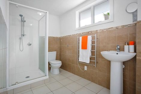 Photo of property in 52 Williams Street, Cambridge, 3434