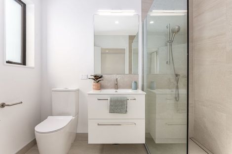 Photo of property in 2 Tiratu Rise, Whitby, 5024