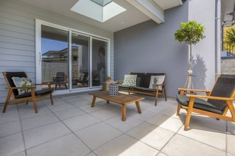 Photo of property in 76 Endeavour Drive, Whitby, Porirua, 5024