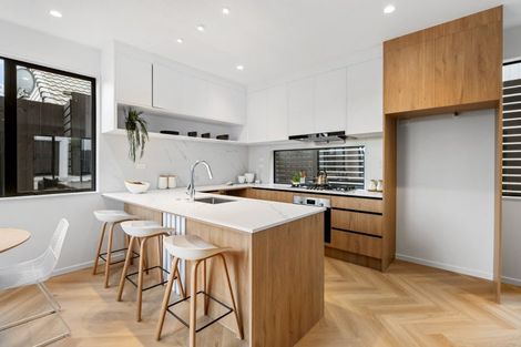Photo of property in 3 Lonsdale Street, New Brighton, Christchurch, 8083