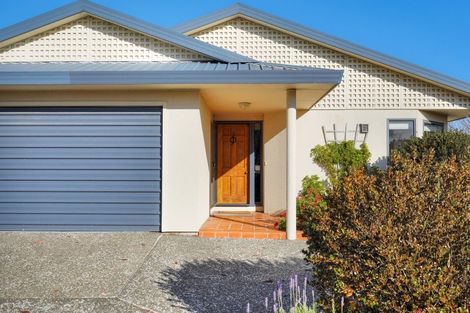 Photo of property in 12 Penlington Place, Havelock North, 4130