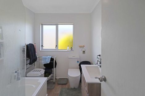 Photo of property in 275 Dowse Drive, Maungaraki, Lower Hutt, 5010