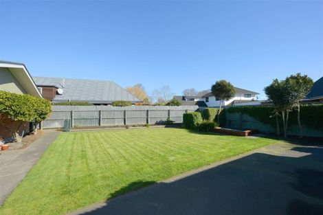 Photo of property in 97 Avonhead Road, Avonhead, Christchurch, 8042