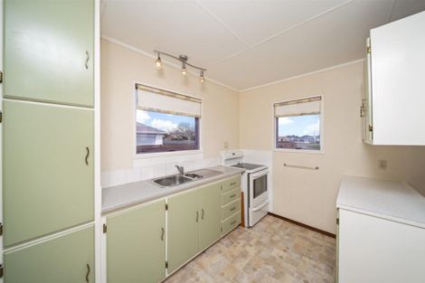 Photo of property in 198 Waihi Road, Hawera, 4610