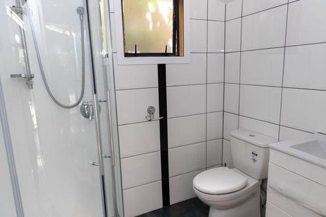 Photo of property in 11 Cliff Street, Onerahi, Whangarei, 0110