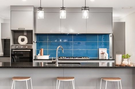 Photo of property in 7 Weatherdeck Close, Whitby, Porirua, 5024