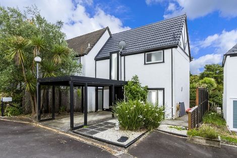 Photo of property in 10/65 Rangatira Road, Beach Haven, Auckland, 0626