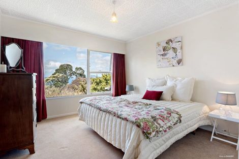 Photo of property in 35 Montgomery Avenue, Rothesay Bay, Auckland, 0630