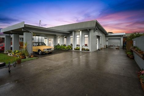 Photo of property in 373 Broadway, Stratford, 4332