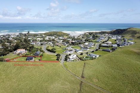 Photo of property in 4 Gillespie Drive, Baylys Beach, Dargaville, 0377