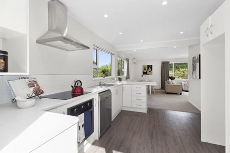 Photo of property in 5 Ayton Drive, Whitby, Porirua, 5024