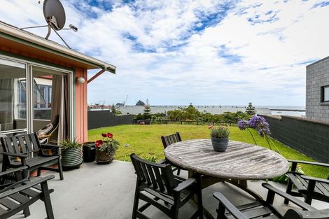 Photo of property in 44b Whiteley Street, Moturoa, New Plymouth, 4310