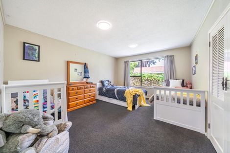Photo of property in 4 Davis Crescent, Elderslea, Upper Hutt, 5018