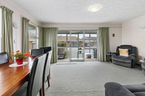 Photo of property in 1/46 Oxford Street, Tawa, Wellington, 5028