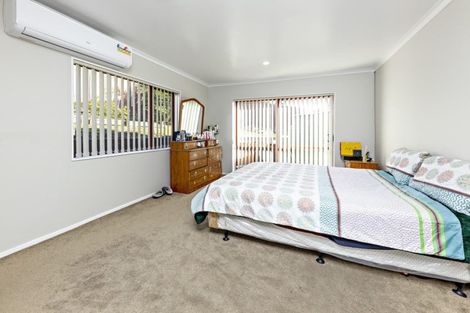 Photo of property in 62 Robert Ross Place, Clendon Park, Auckland, 2103