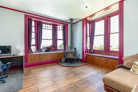 Photo of property in 50 Shakespeare Road, Bastia Hill, Whanganui, 4500