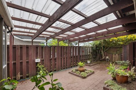 Photo of property in 2/4 Beach Road, Orewa, 0931