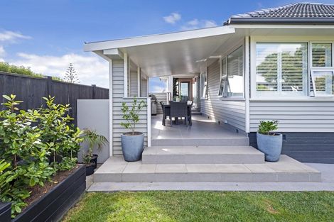 Photo of property in 78 Alexander Street, Cockle Bay, Auckland, 2014