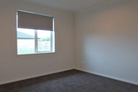 Photo of property in 43 Ocean View Rise, Ruakaka, 0116
