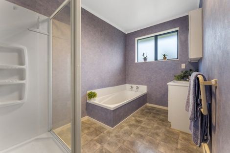 Photo of property in 47 Meridian Grove, Kelvin Grove, Palmerston North, 4414