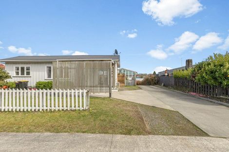 Photo of property in 6 Cambridge Street, Putaruru, 3411