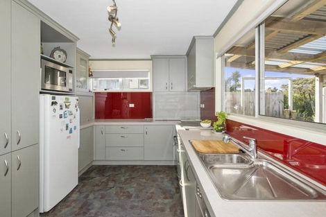 Photo of property in 113 Victory Road, Laingholm, Auckland, 0604