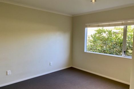 Photo of property in 15 Newbury Place, Taradale, Napier, 4112