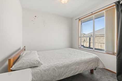 Photo of property in 28 Peebles Drive, Hei Hei, Christchurch, 8042