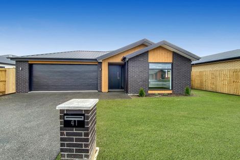 Photo of property in 41 Champagne Avenue, Yaldhurst, Christchurch, 8042
