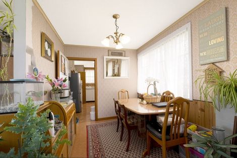 Photo of property in 13 Waione Avenue, Te Atatu Peninsula, Auckland, 0610