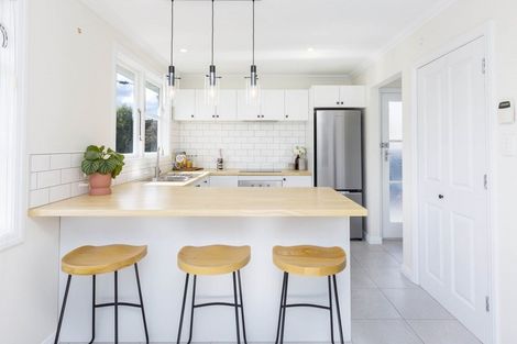 Photo of property in 16 Thackeray Street, Trentham, Upper Hutt, 5018