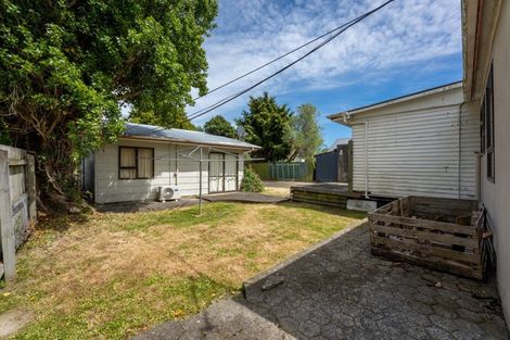 Photo of property in 2 Gibson Crescent, Naenae, Lower Hutt, 5011