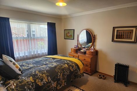 Photo of property in 75 Winchester Street, Levin, 5510