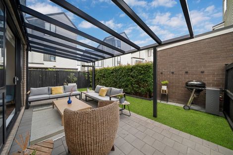 Photo of property in 4 Manahau Lane, Flat Bush, Auckland, 2019