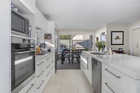 Photo of property in 16 Saint Pauls Drive, Brookfield, Tauranga, 3110