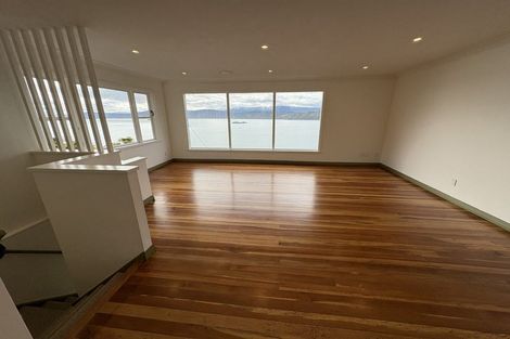 Photo of property in 71 Seatoun Heights Road, Seatoun, Wellington, 6022