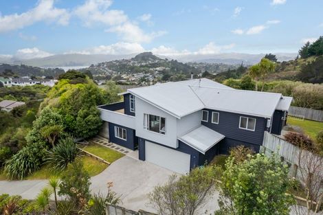 Photo of property in 5 Abbey Way, Whitby, Porirua, 5024