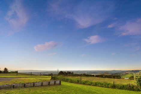 Photo of property in 118 Paparata Road, Bombay, 2675