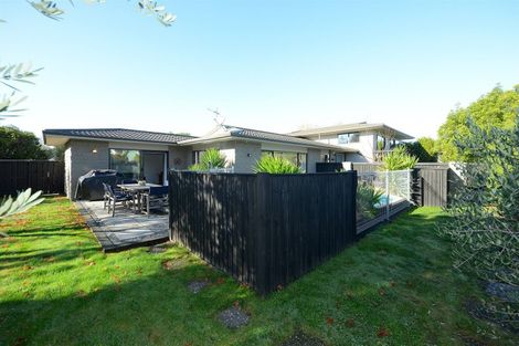 Photo of property in 8 Strathean Avenue, Avonhead, Christchurch, 8042