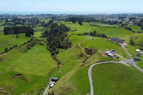 Photo of property in 590 Mangorei Road, Mangorei, New Plymouth, 4371