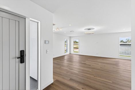 Photo of property in 2 Mohaka Street, Poraiti, 4112