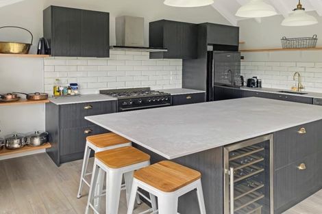 Photo of property in 29 Hebe Place, Birkenhead, Auckland, 0626