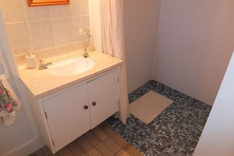 Photo of property in 39 Shortt Street, Foxton Beach, Foxton, 4815