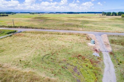 Photo of property in 76 Himatangi Beach Road, Himatangi, Foxton, 4891