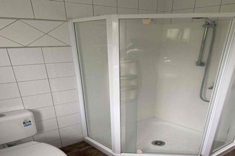 Photo of property in 1072 Great North Road, Point Chevalier, Auckland, 1022