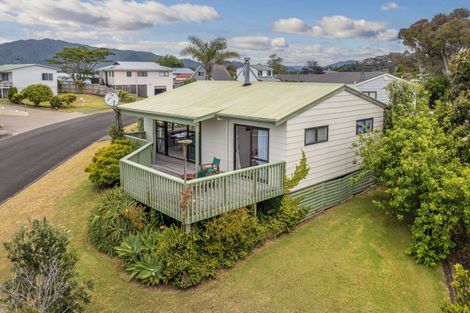 Photo of property in 1 Norfolk Place, Tairua, 3508